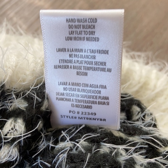 Bobeau Women’s Eyelash White Colorblock Pullover Sweater Size Medium NWT - Picture 9 of 10